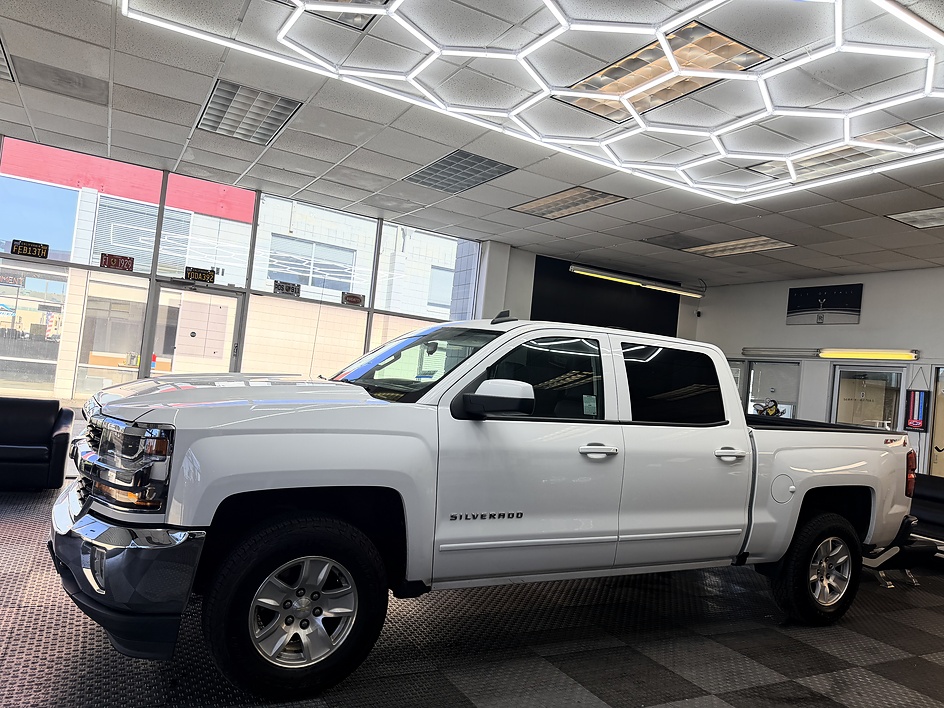 2017 Chevrolet Silverado 1500 LT 4X4 Crew Cab Short Box's photo
