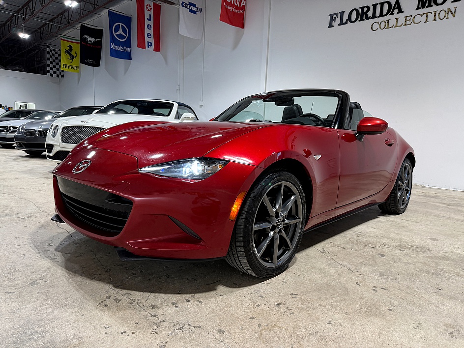 2016 Mazda MX-5 Miata Grand Touring's photo