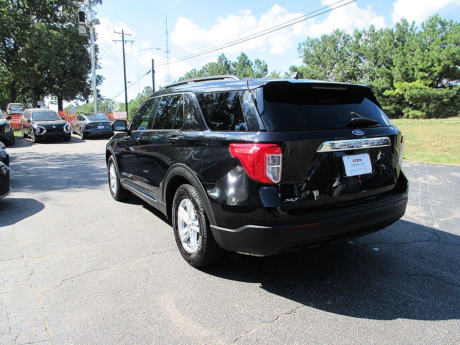 Ford Explorer photo 7