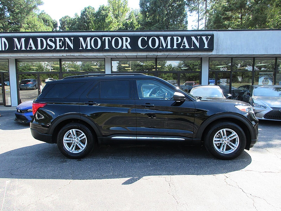 Ford Explorer photo 4