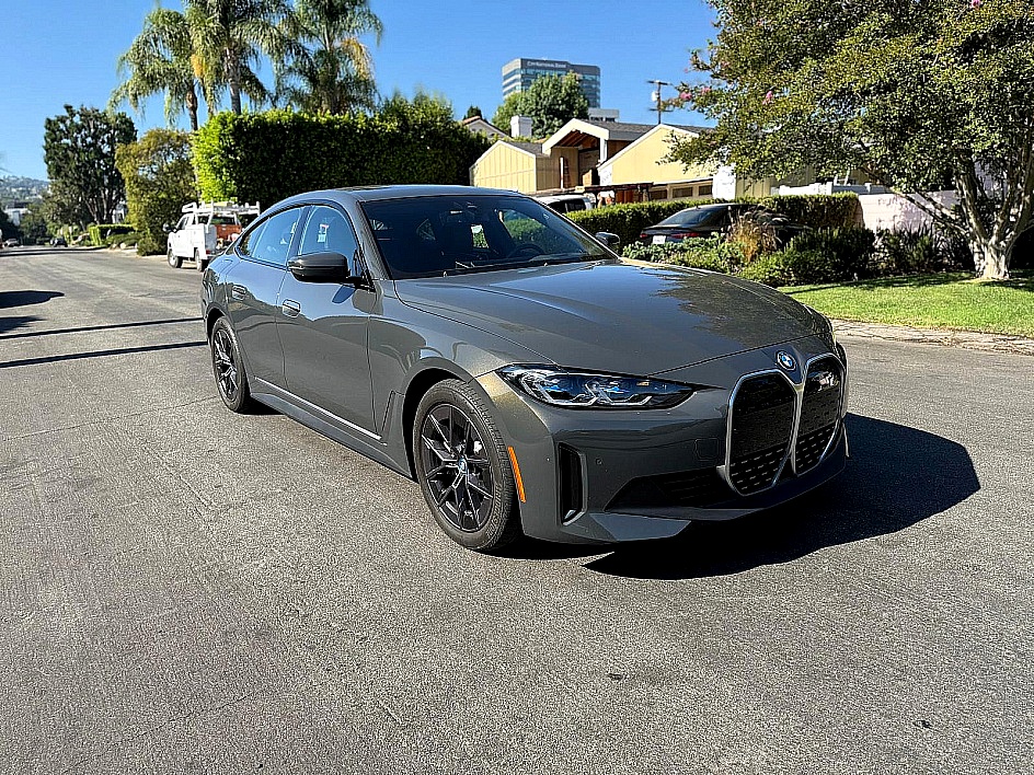 2023 BMW i4