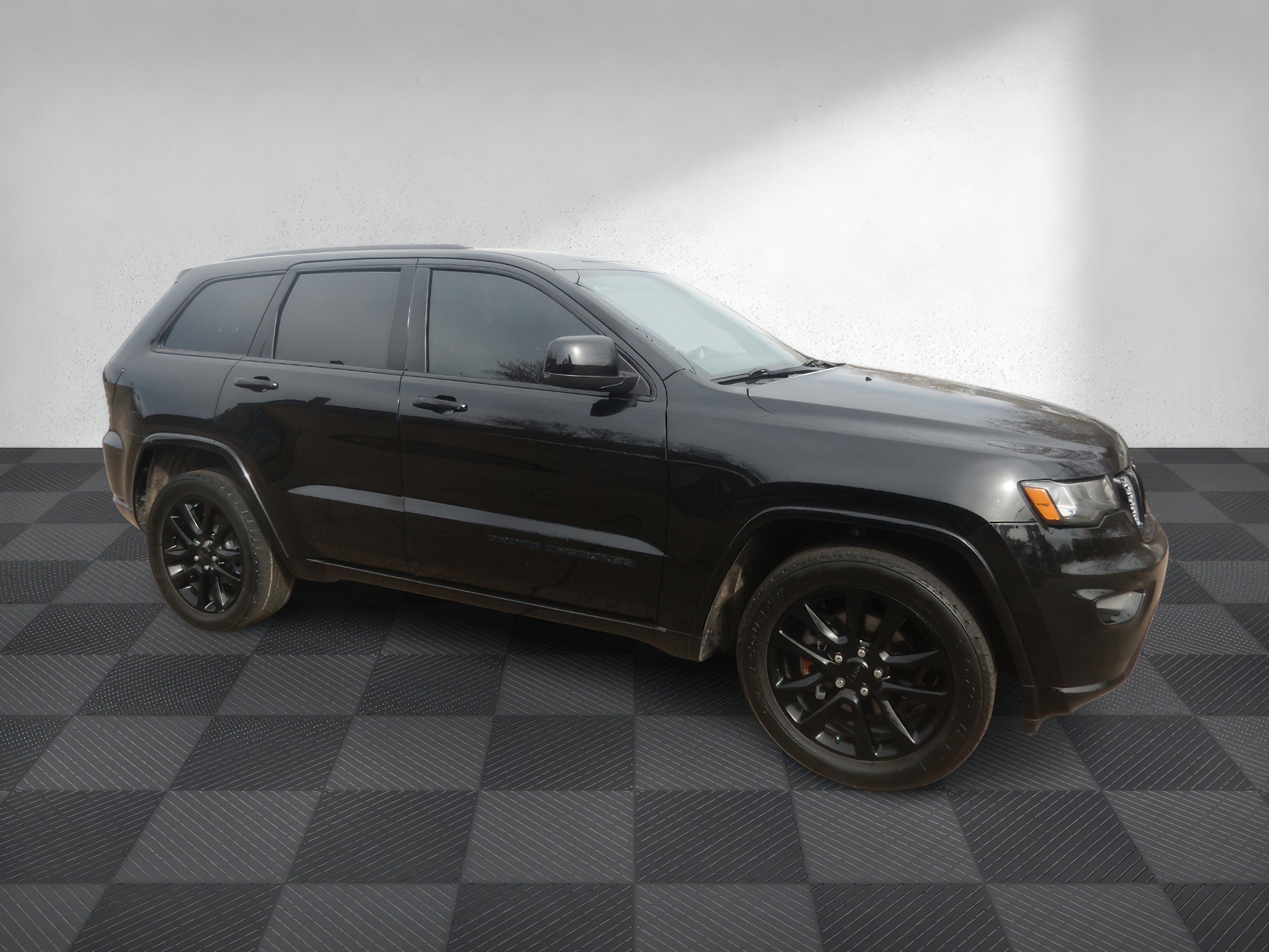 2020 Jeep Grand Cherokee Altitude 4WD's photo