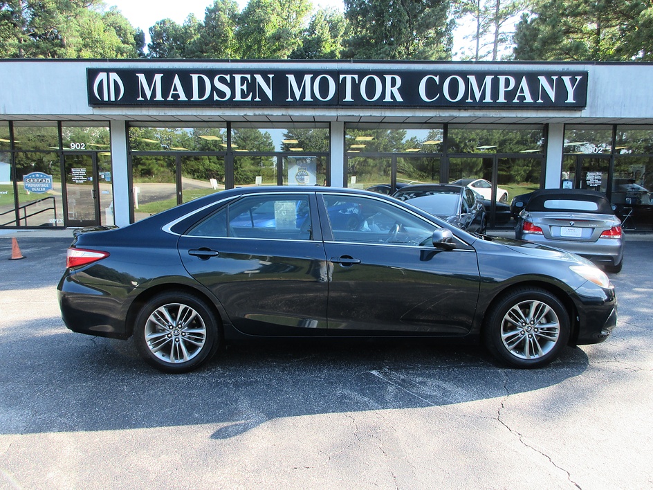 Toyota Camry photo 4
