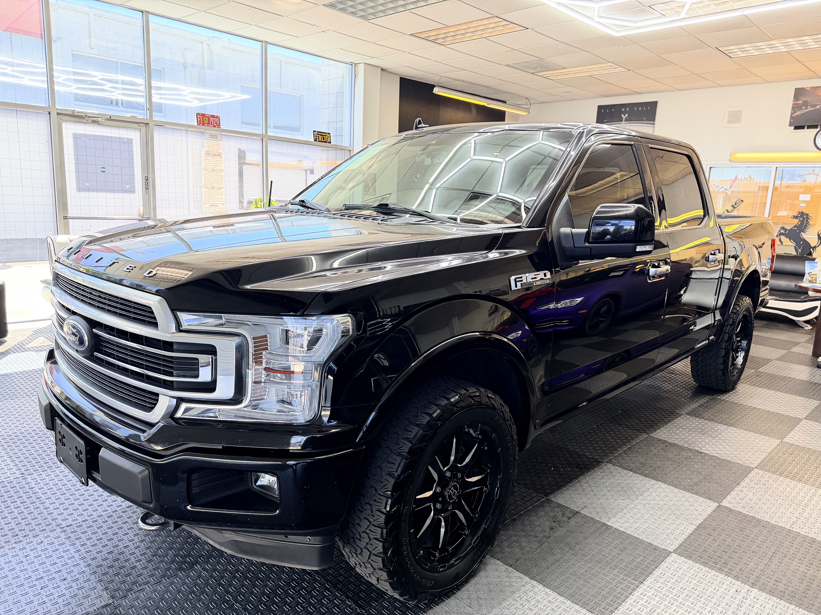 Agate Black Metallic 2019 Ford F-150 Limited SuperCrew 4WD Pickup Truck Four-Wheel Drive Automatic