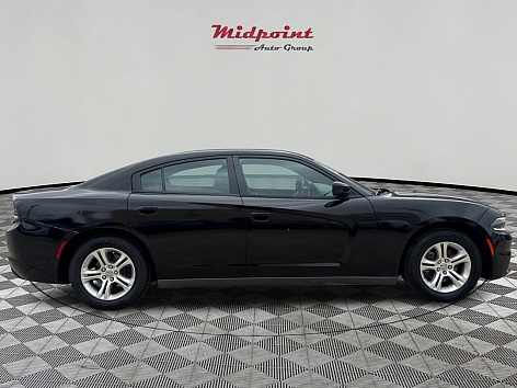 2017 Dodge Charger SE's photo