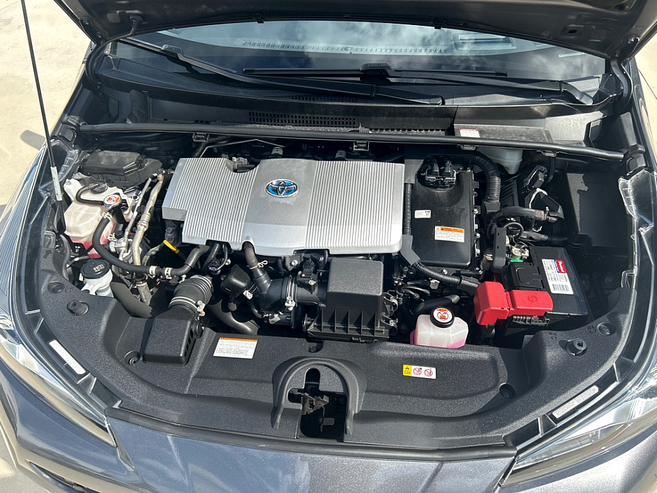 2022 Toyota Prius Limited - Photo 17