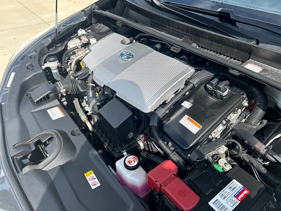 2022 Toyota Prius Limited - Photo 18
