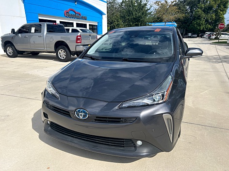 2022 Toyota Prius Limited's photo