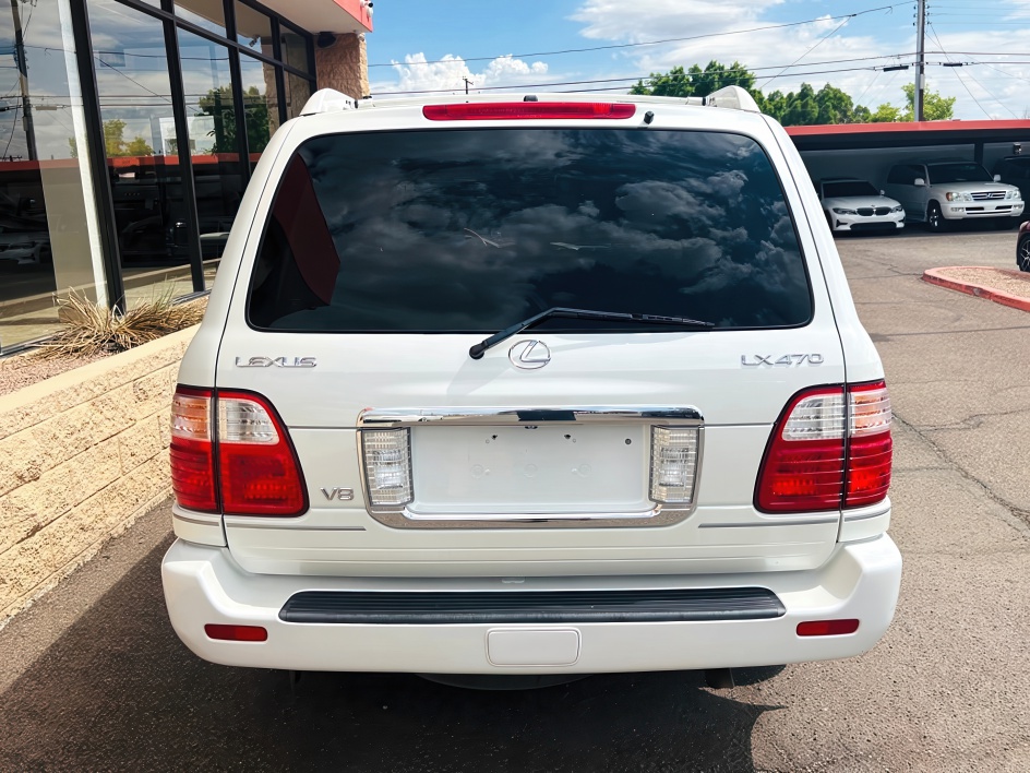 2005 Lexus LX 470 photo 7