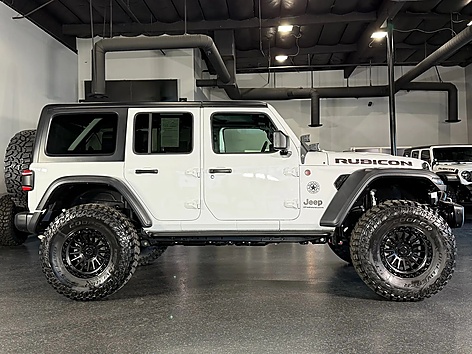 2025 Jeep Wrangler Rubicon's photo