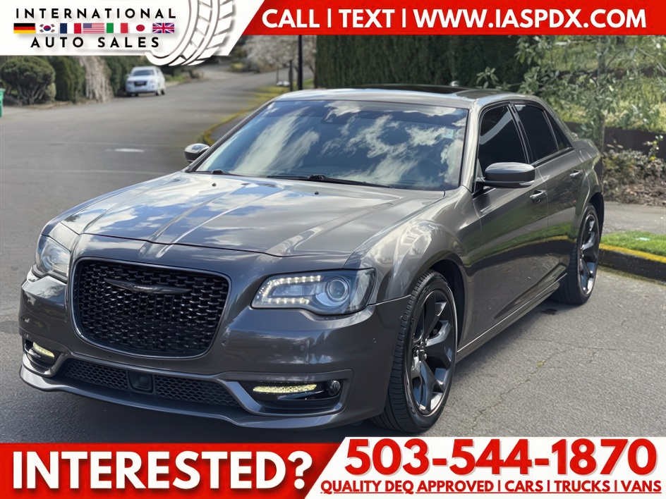 2022 Chrysler 300 Touring L's photo