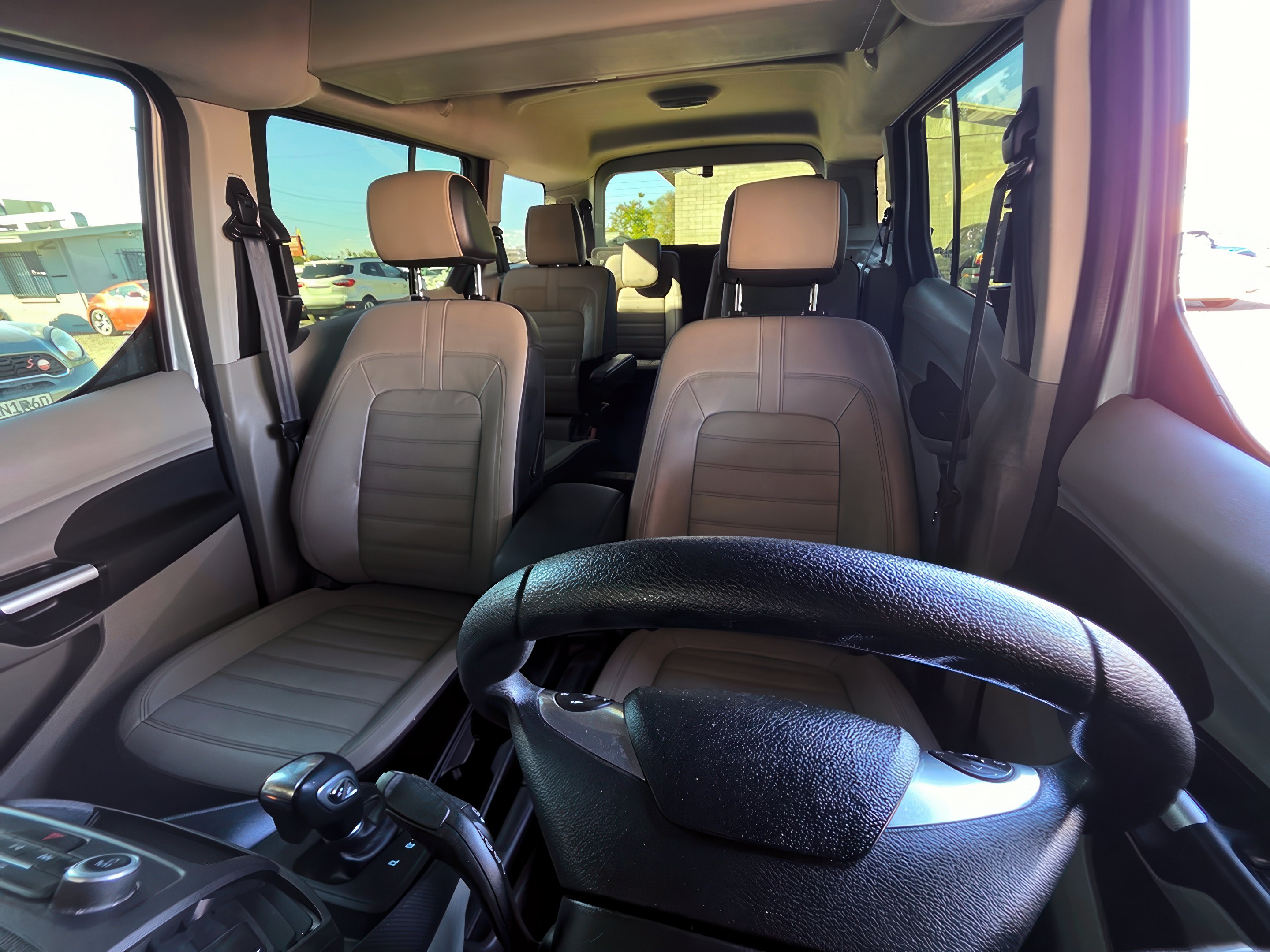 2020 Ford Transit Connect XLT - Photo 7