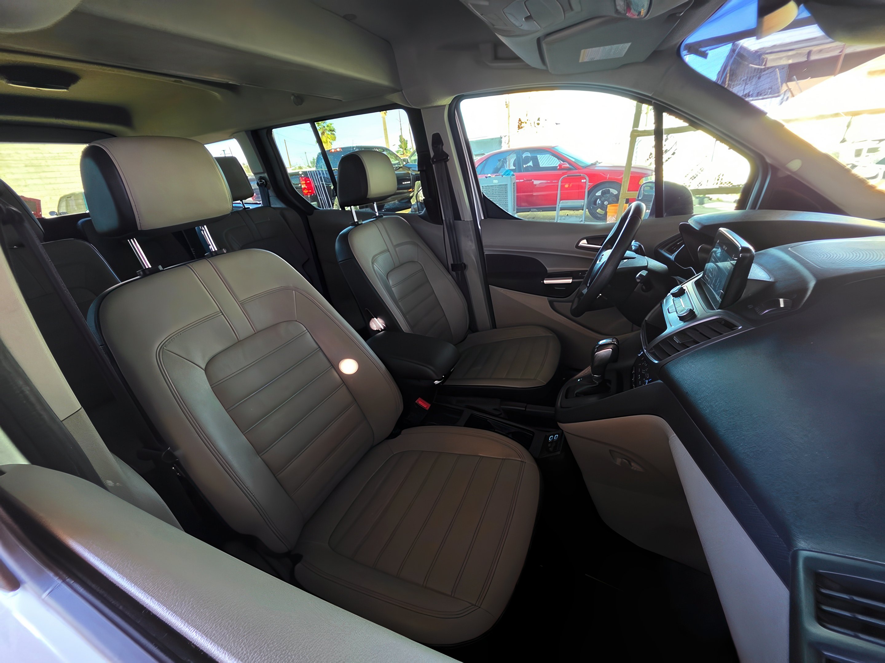 2020 Ford Transit Connect XLT - Photo 20