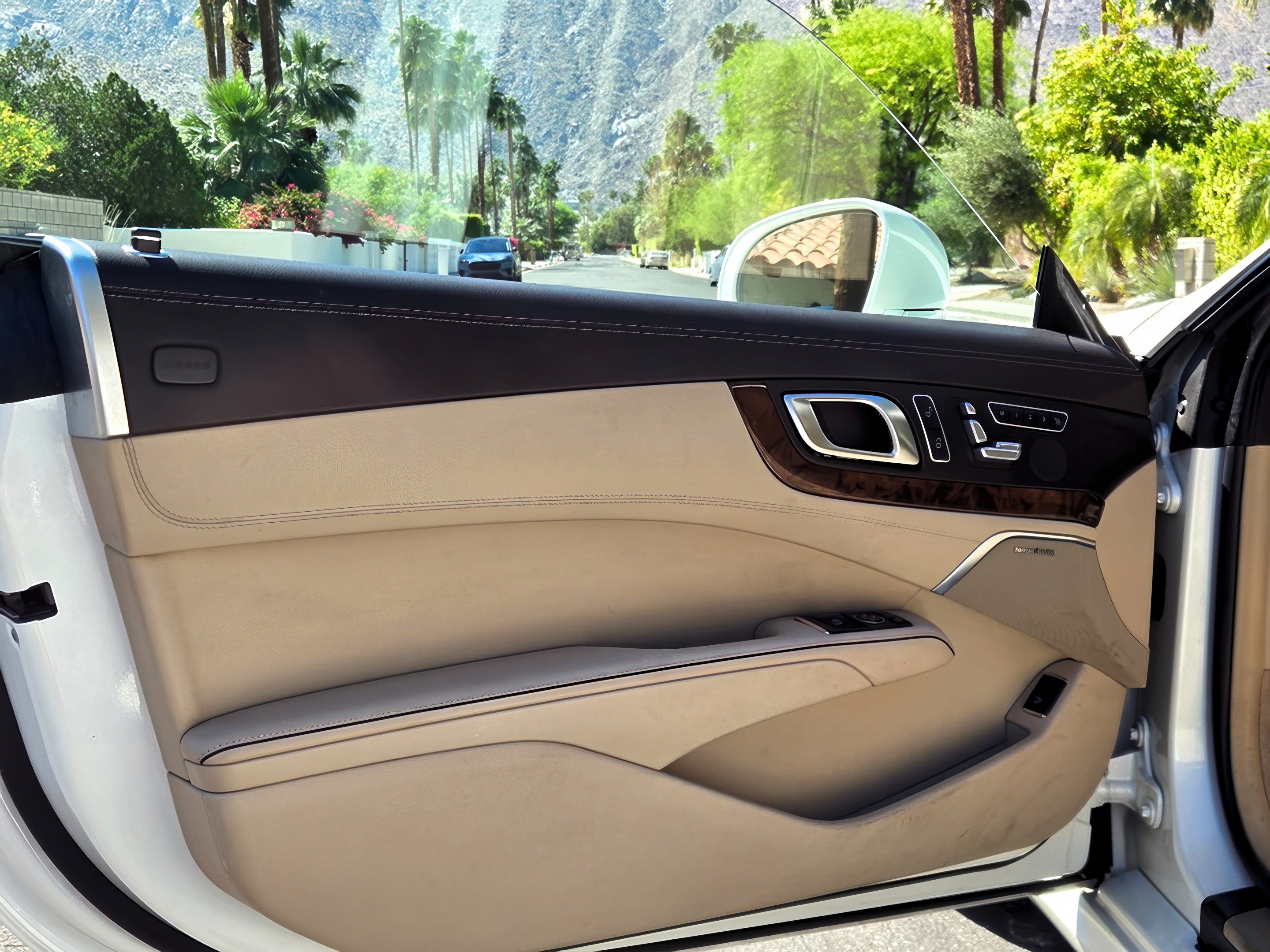 2013 Mercedes-Benz SL-Class SL63 AMG - Photo 13