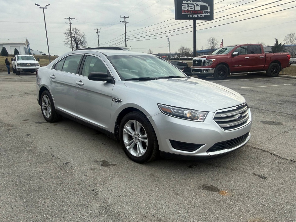 2017 Ford Taurus SE FWD's photo