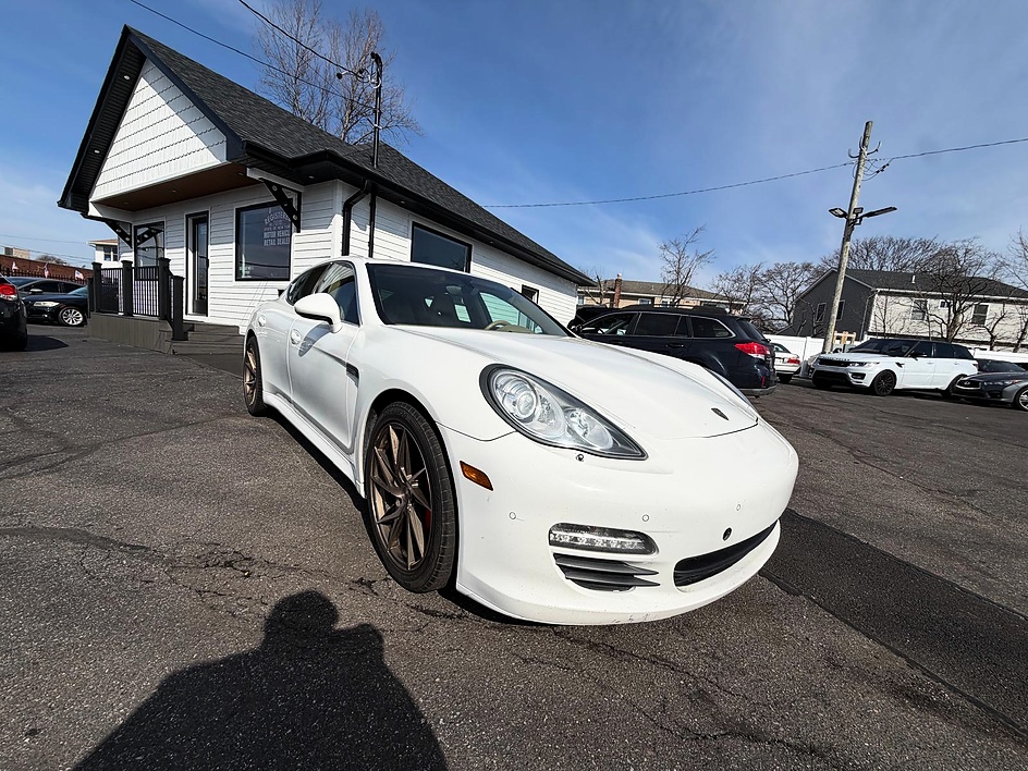 2011 Porsche Panamera