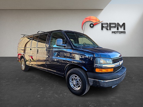 2009 Chevrolet Express LS's photo