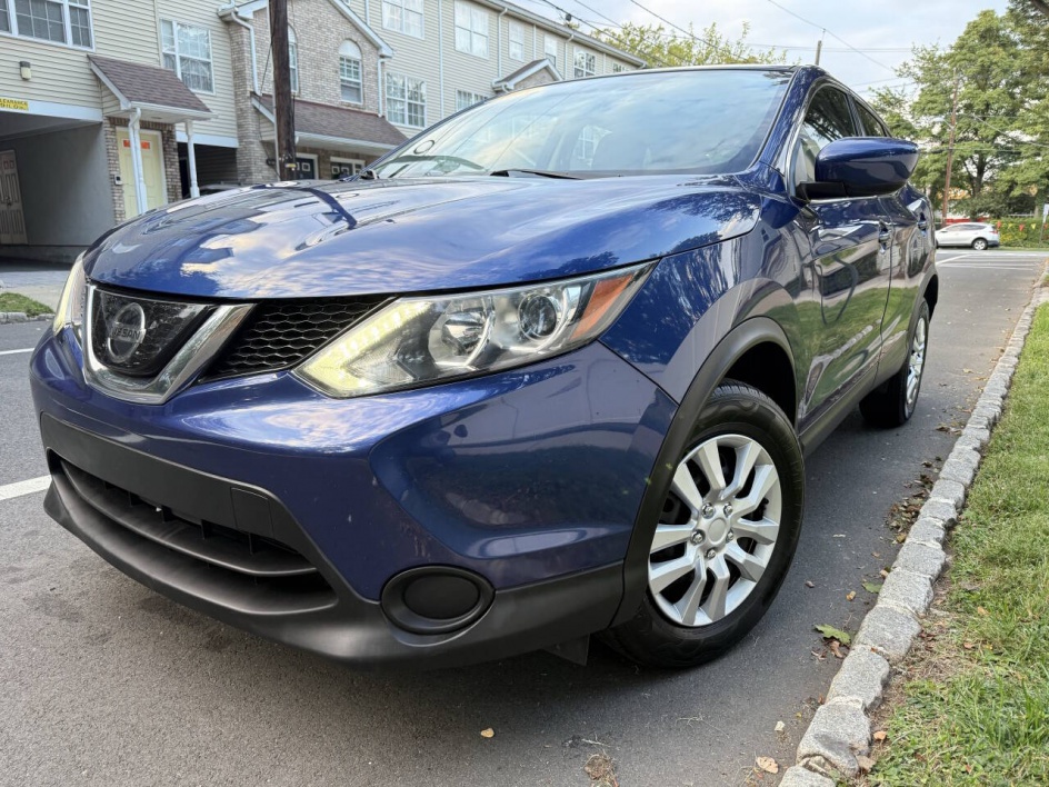 2019 Nissan Rogue Sport S FWD's photo