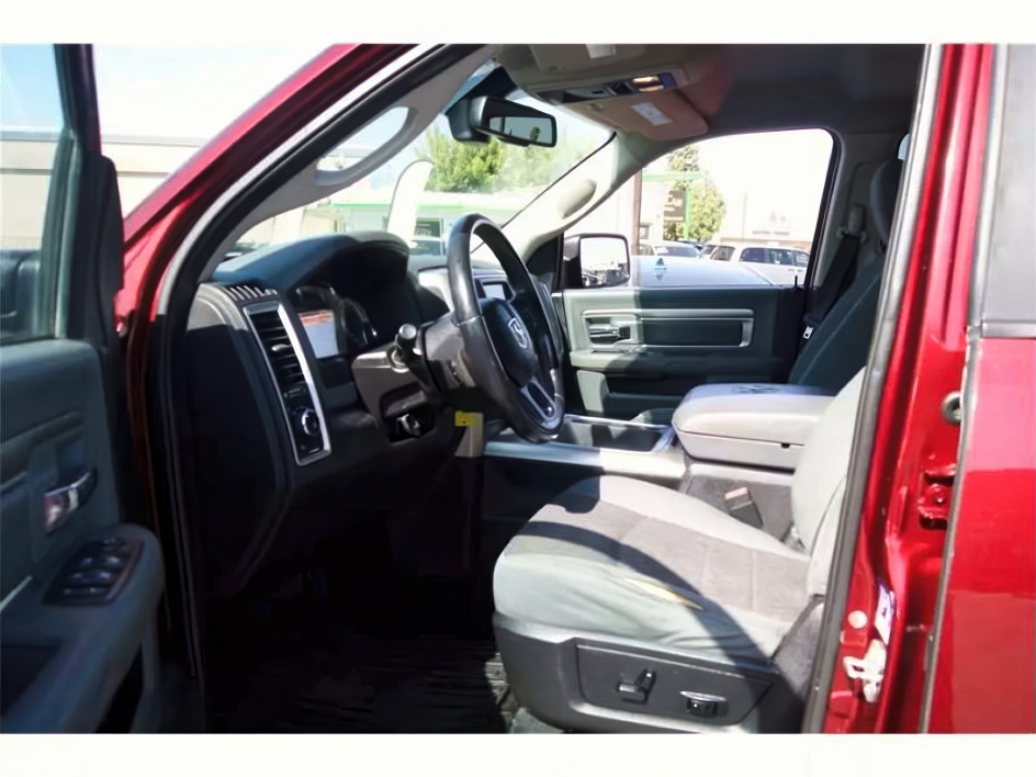 2016 RAM 1500 CREW CAB BIG HORN PICKUP 4D 5