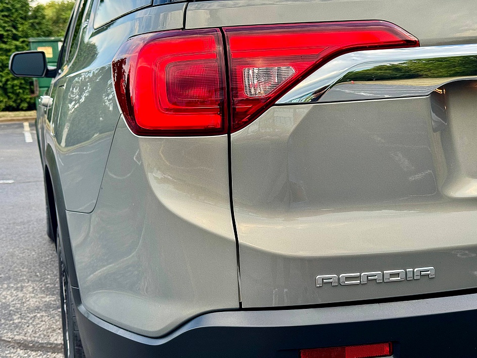 2019 GMC Acadia SLE-2 - Photo 16