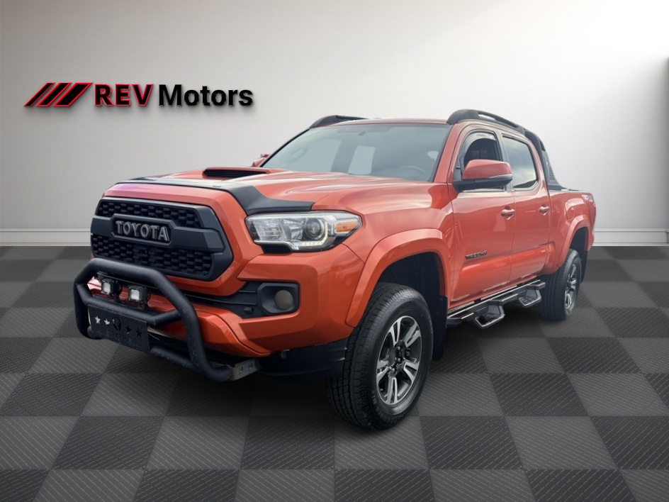 2017 Toyota Tacoma SR5's photo