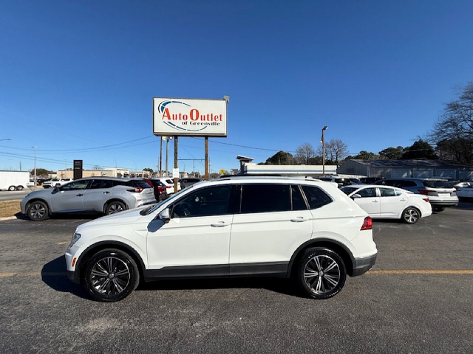 2018 Volkswagen Tiguan 2.0T SEL's photo