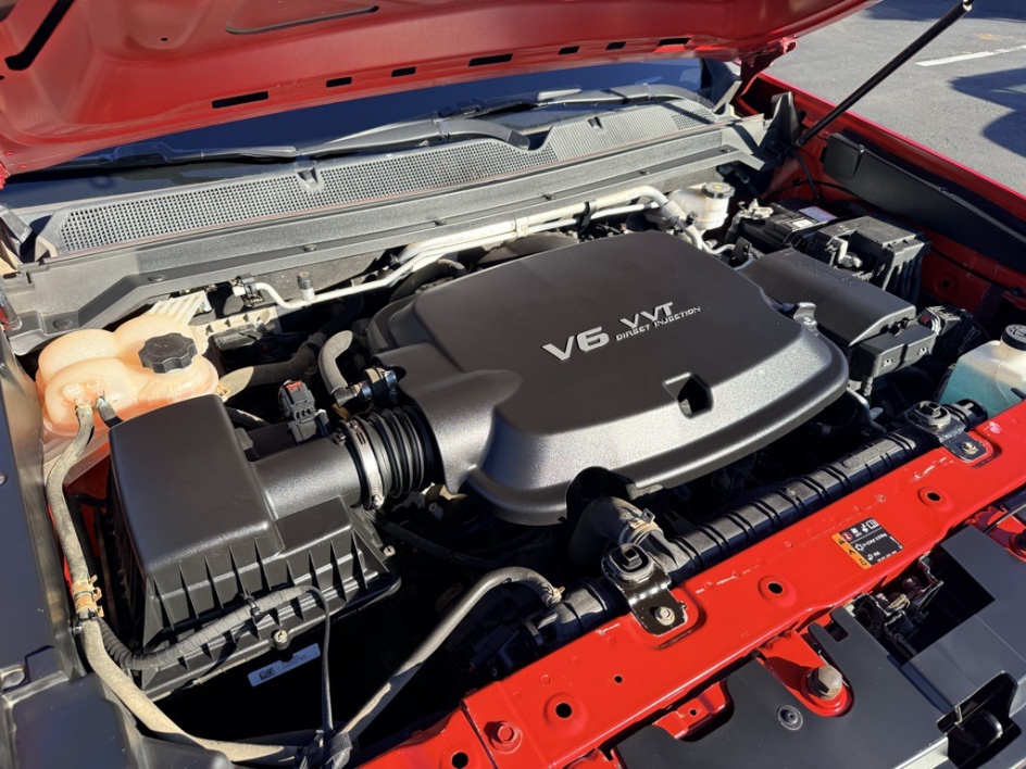 2018 Chevrolet Colorado Work Truck - Photo 34