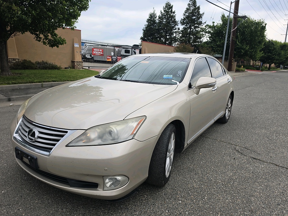 2010 Lexus ES 350 350's photo