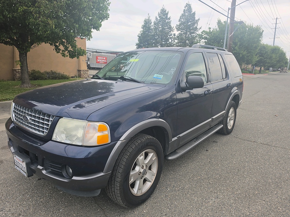 2003 Ford Explorer XLT 4.0's photo