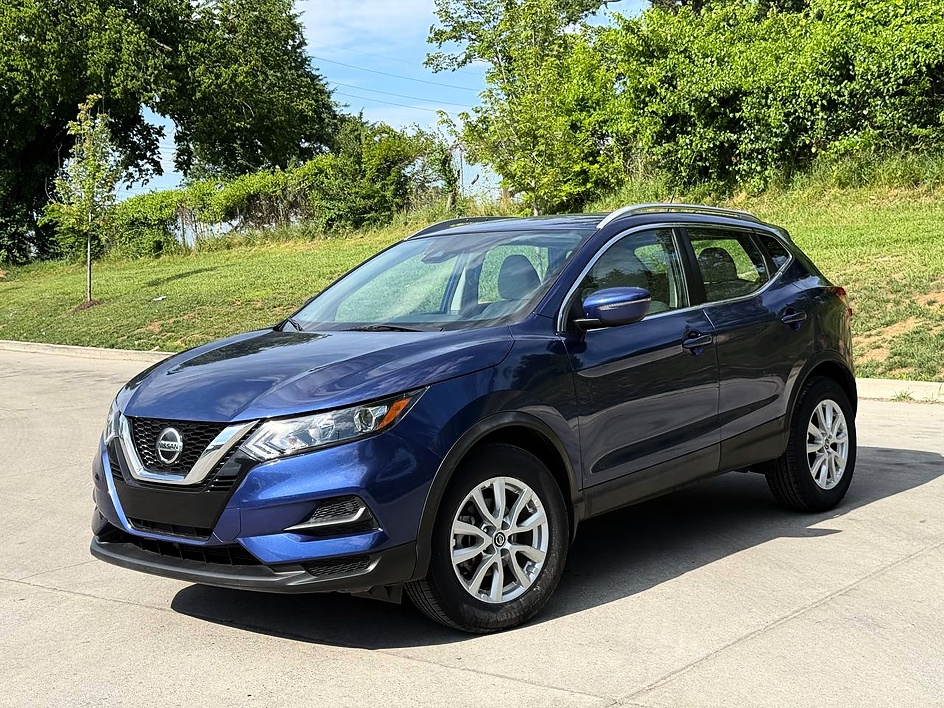 2020 Nissan Rogue Sport SV FWD's photo