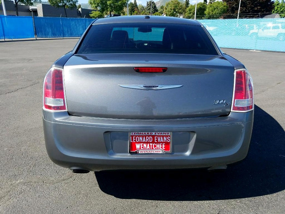 2012 CHRYSLER 300 S Leonard Evans Used Car Superstore