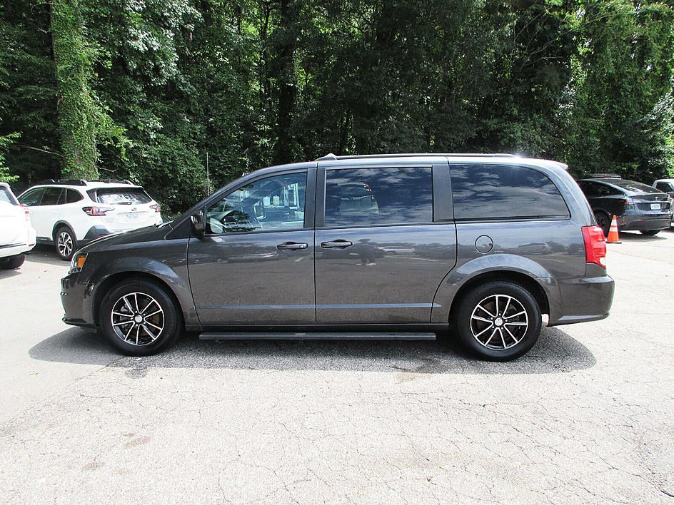Dodge Grand Caravan photo 9