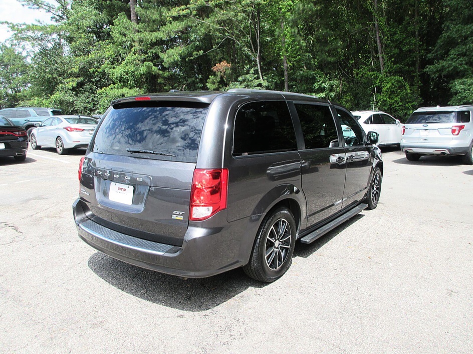 Dodge Grand Caravan photo 5