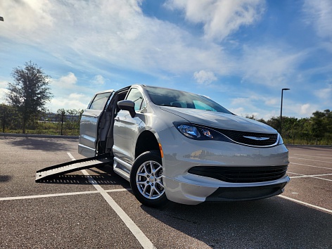 2017 Chrysler Pacifica Touring