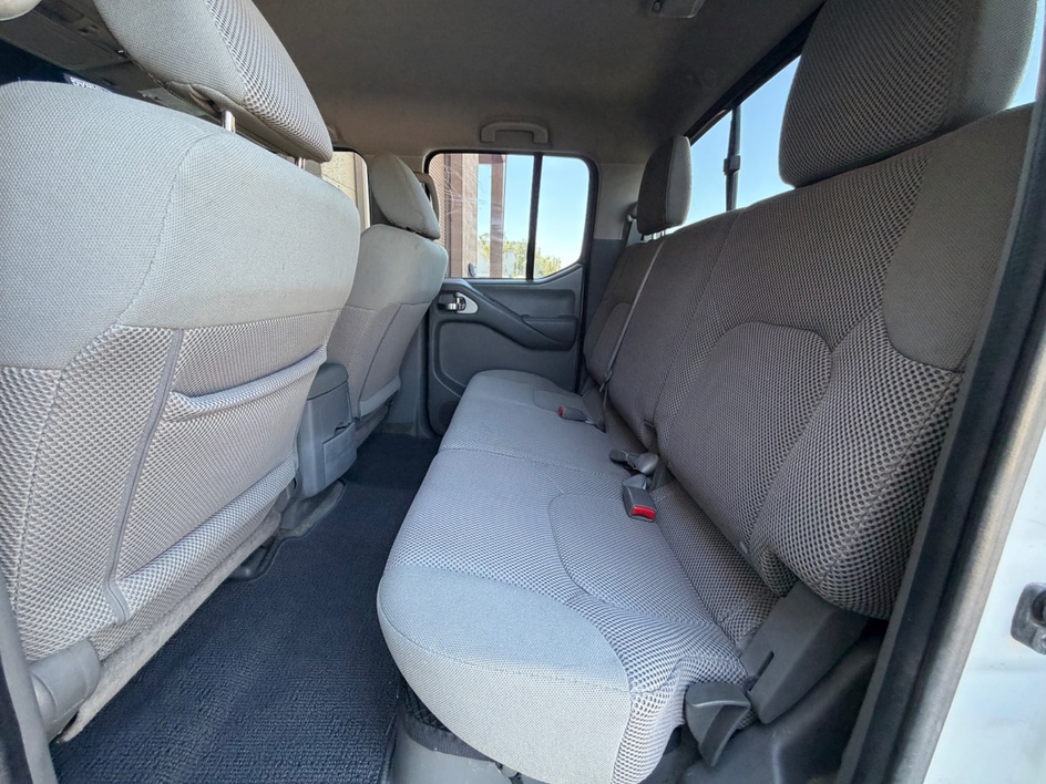 2015 Nissan Frontier SV - Photo 41