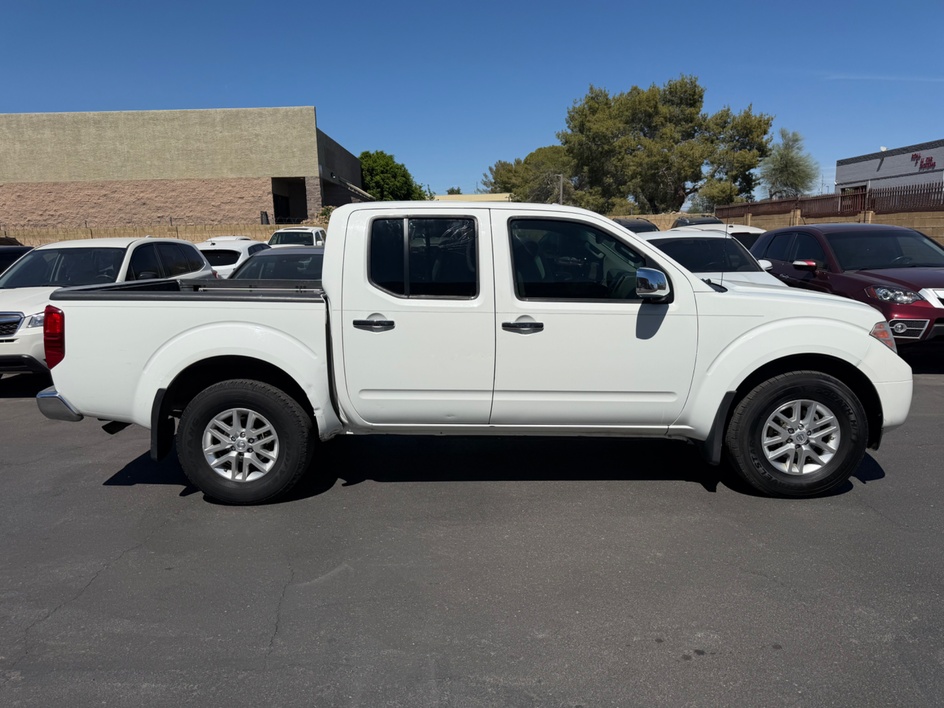2015 Nissan Frontier SV - Photo 12