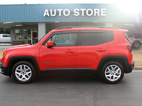 2017 Jeep Renegade Latitude's photo