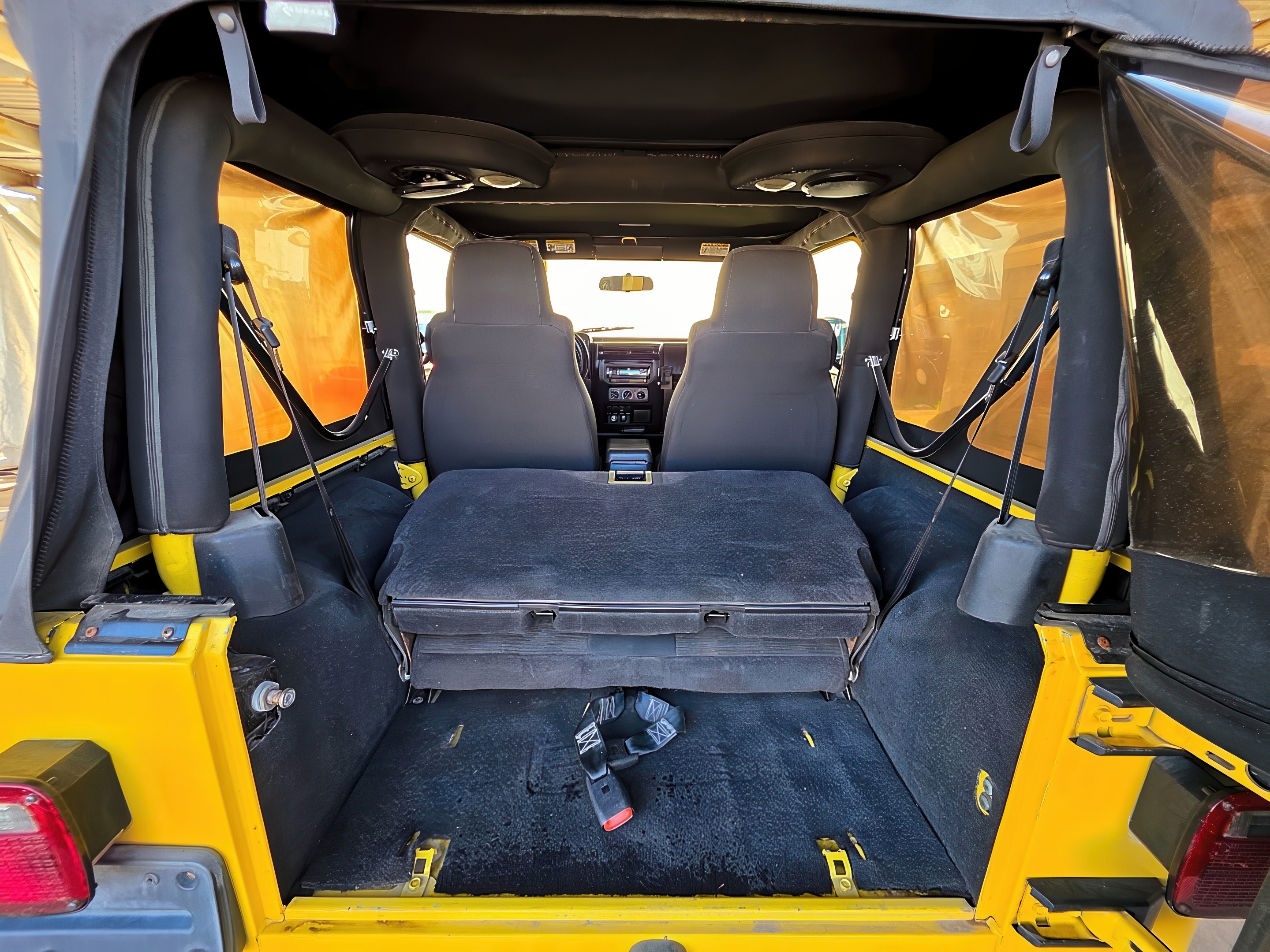 2004 Jeep Wrangler X - Photo 20