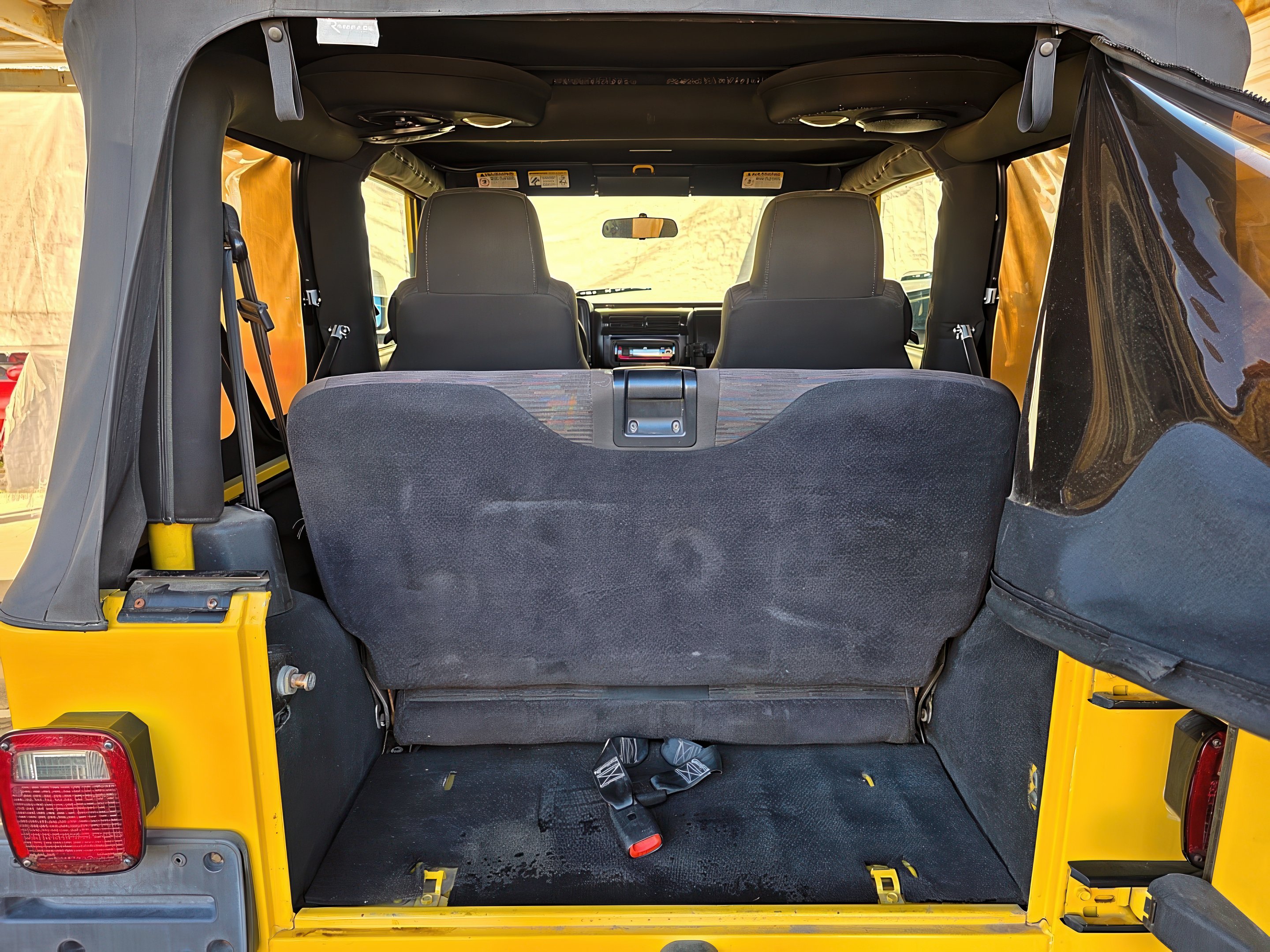 2004 Jeep Wrangler X - Photo 21