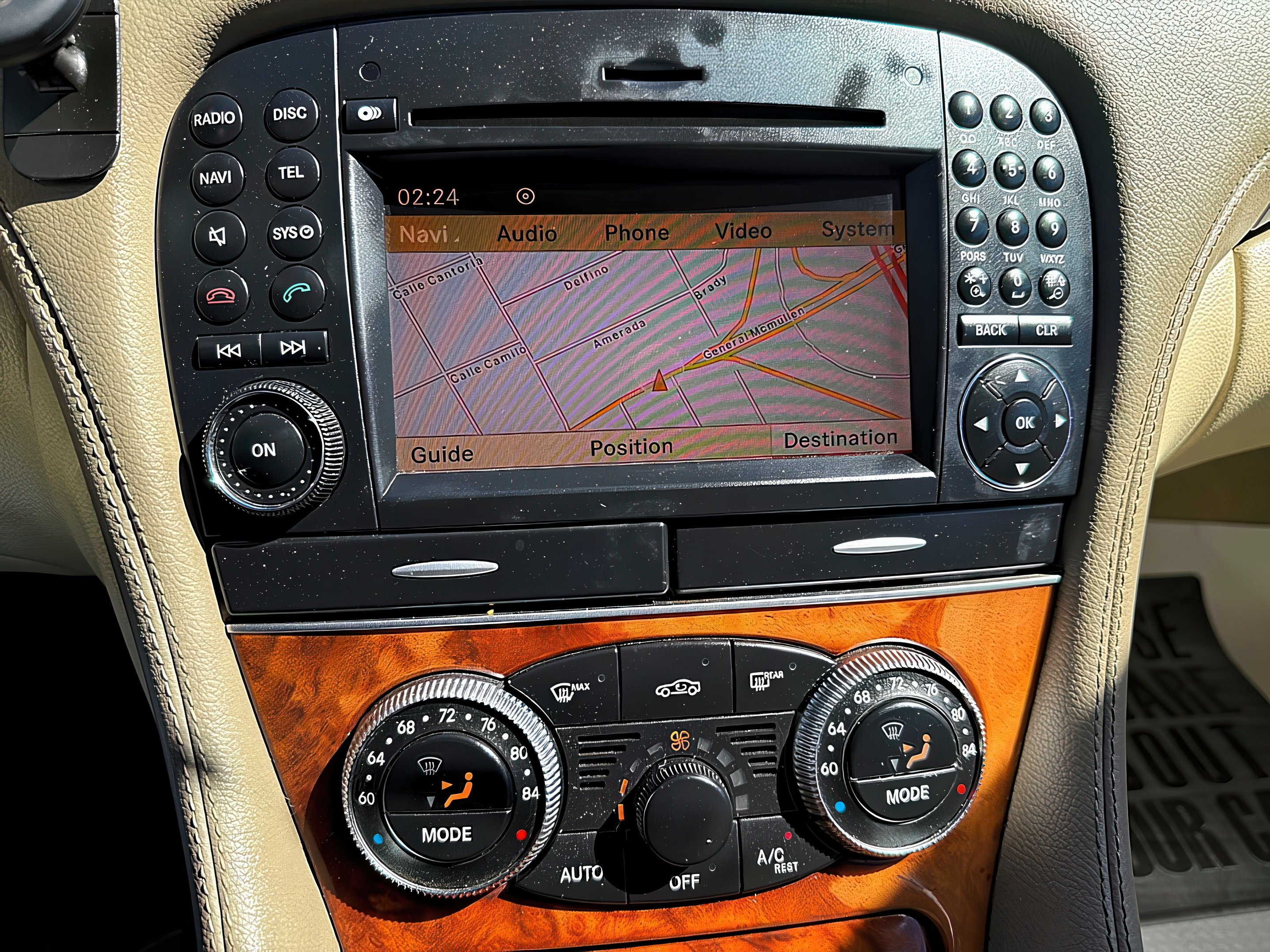 2009 Mercedes-Benz SL-Class SL550 - Photo 13