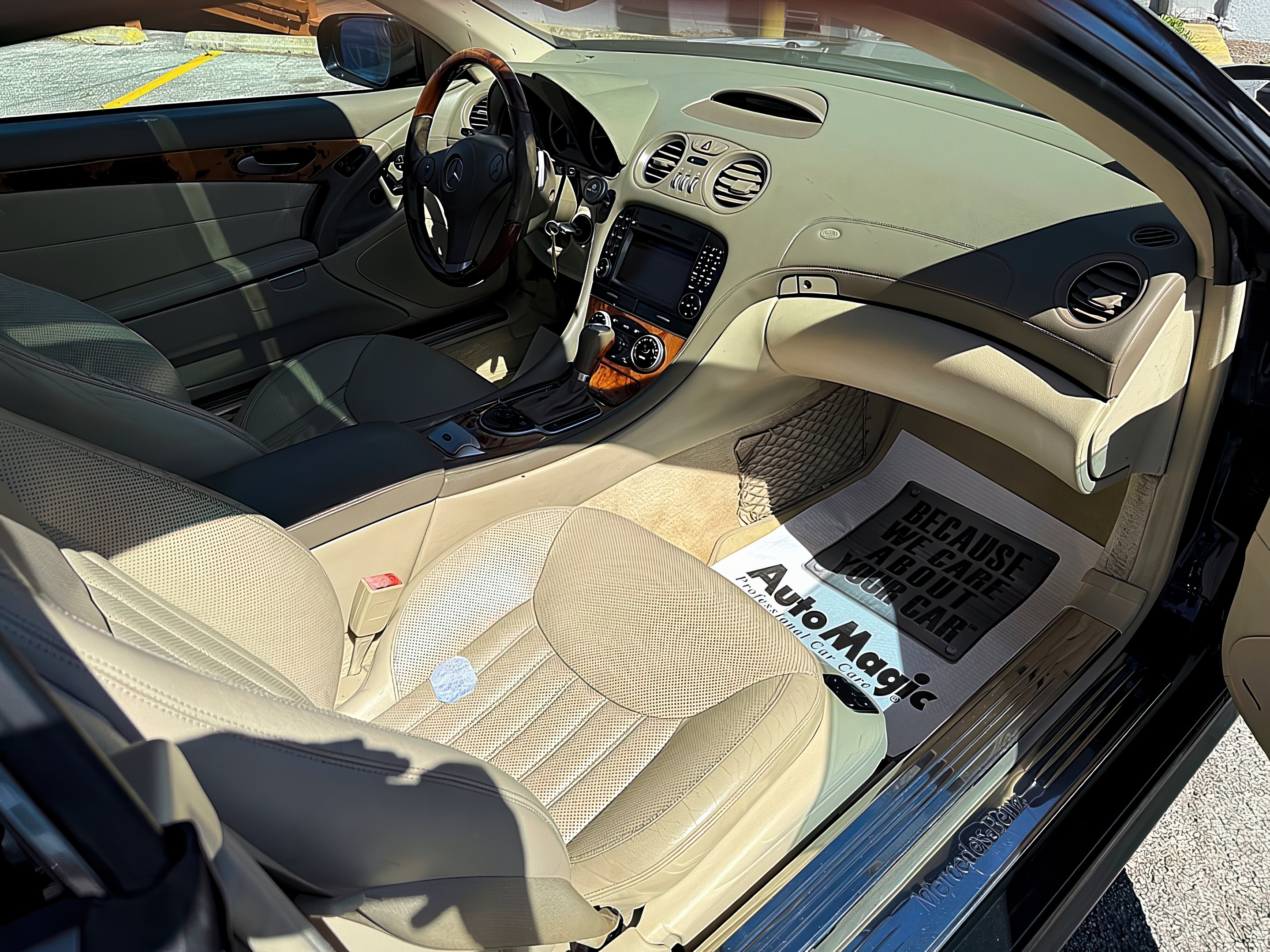 2009 Mercedes-Benz SL-Class SL550 - Photo 11