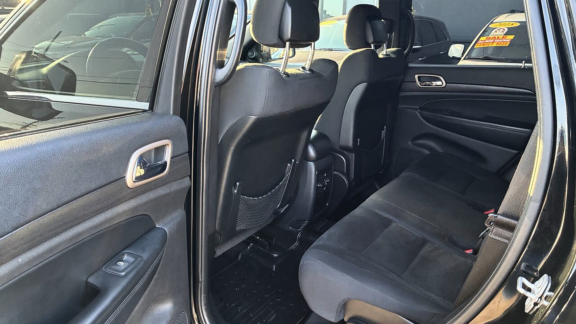 2017 Jeep Grand Cherokee Laredo E's photo