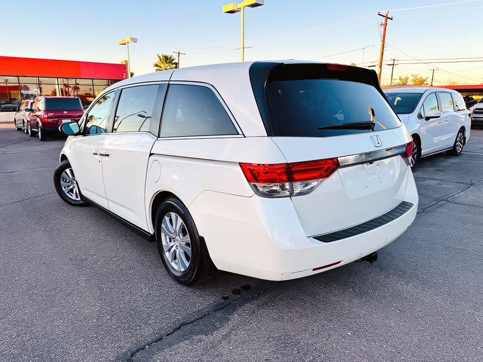 2015 Honda Odyssey EX-L photo 4