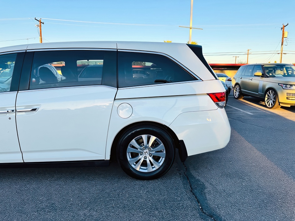 2015 Honda Odyssey EX-L photo 10