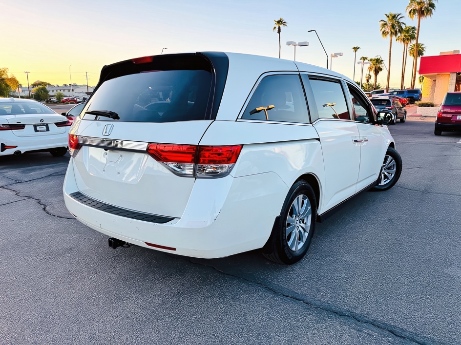 2015 Honda Odyssey EX-L photo 3