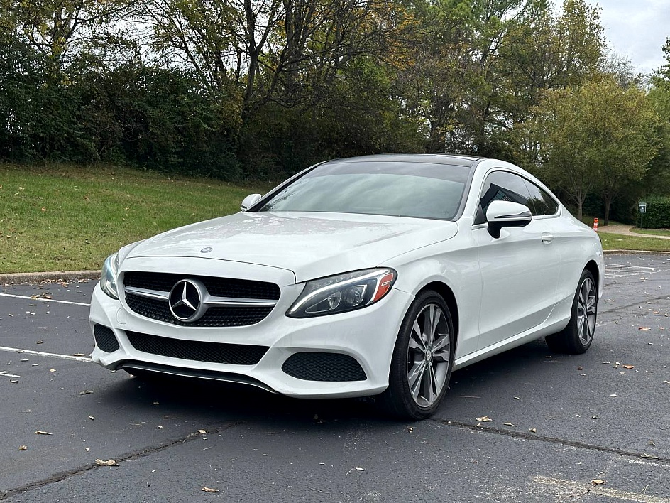 2017 Mercedes-Benz C-Class C300's photo