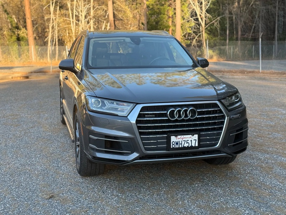 2018 Audi Q7 Premium Plus's photo