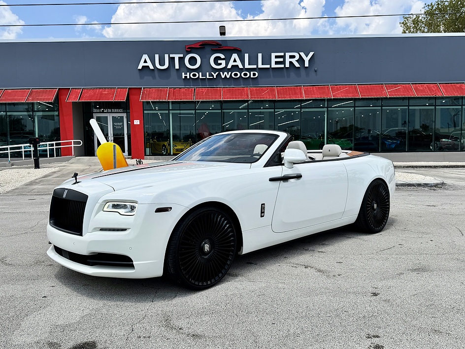 2016 Rolls-Royce Dawn -'s photo