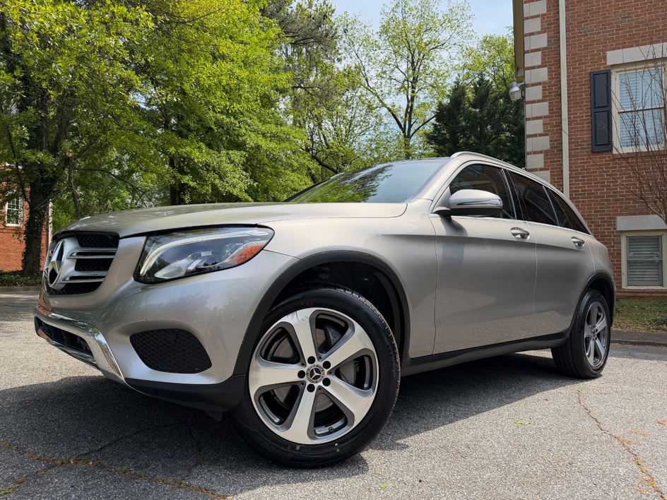 2019 Mercedes-Benz GLC GLC300's photo
