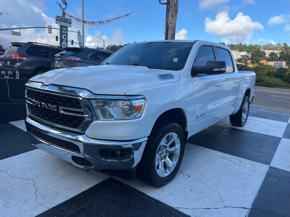 2022 RAM 1500 Big Horn/Lone Star 4x4 Crew Cab 5'7's photo